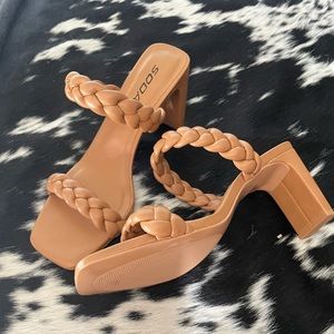 New two strap braided sandals DV Paily